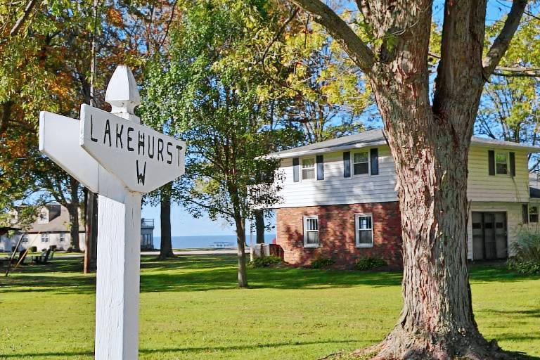 House Saybrook-on-the-lake
