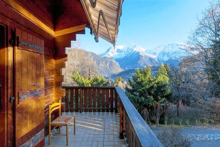 Spacious chalet in Saint-Gervais-les-Bains with mountain view — photo 2