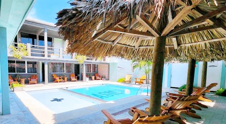Mas Basico Hotel — photo 2