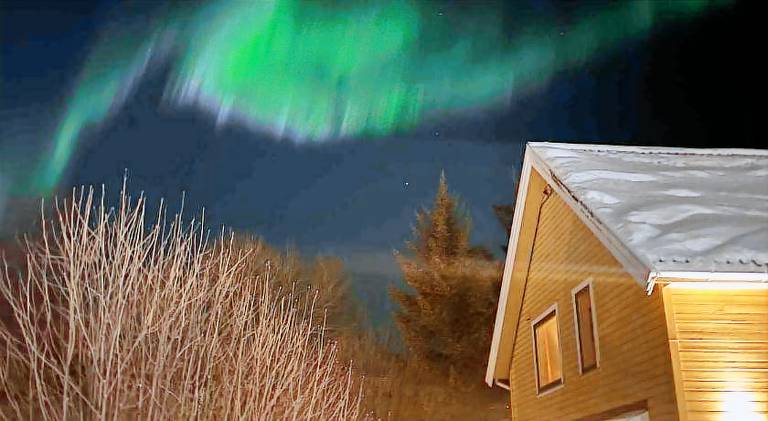 Holiday apartment with yard in Tromsø