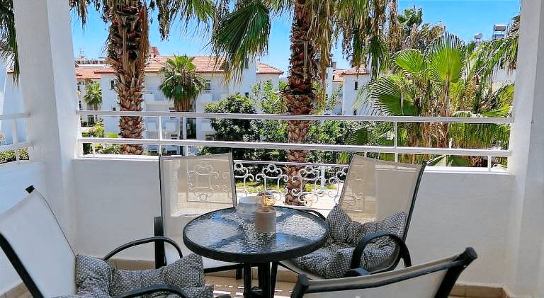 Beautiful holiday apartment with garden & private pool | Good for workation | Dogs allowed — photo 4