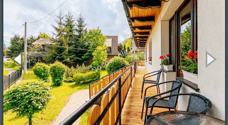 Holiday apartment with patio & garden — photo 3
