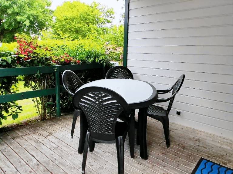 Campsite Le Rouge Gorge - Chalet 30m² (2 bedrooms) 7 people — photo 2