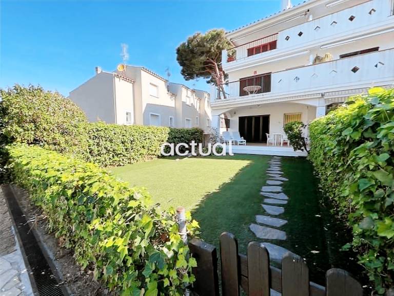 Ground floor apartment in S'Agaró with garden, pool, WiFi, parking, and air conditioning — photo 2