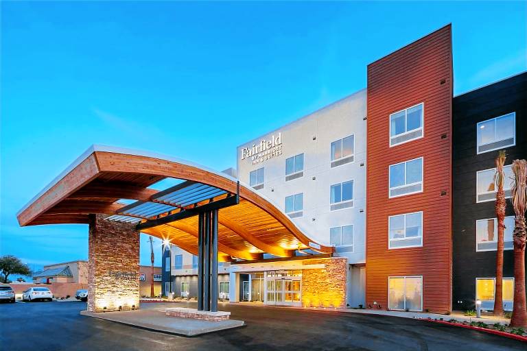 Fairfield by Marriott Inn & Suites Las Vegas Northwest in Vega, CA