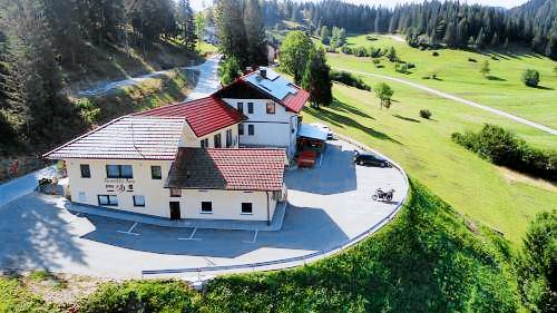 hiša Občina Loški potok