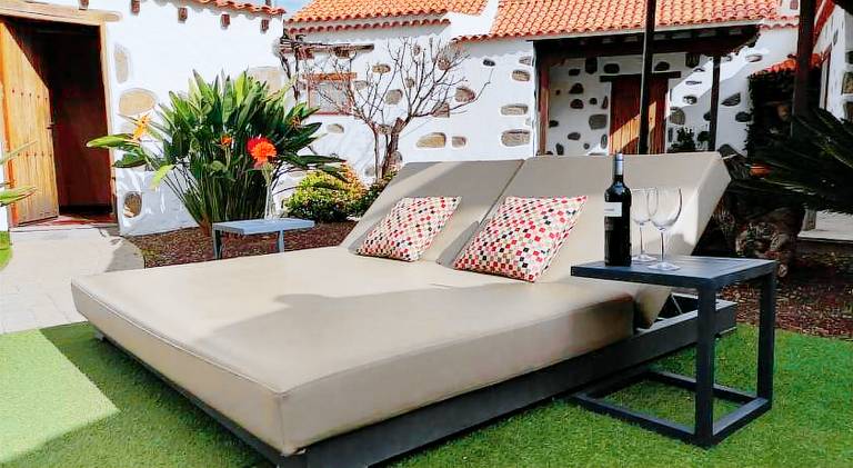 Nice house with private pool, barbeque & patio | Pets are welcome — photo 3