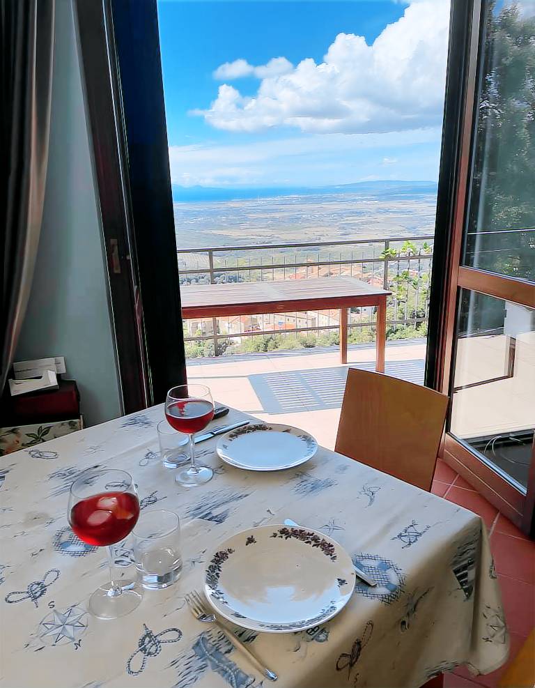 Apartment 'Casa Tina' with Sea View, Private Garden and Wi-Fi — photo 3