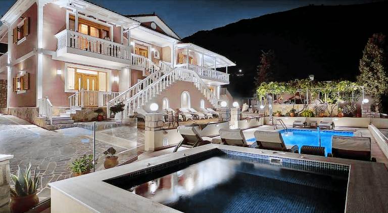 Lithakia Balcony Villa - Private Pool, Large Groups & Sea View, by ZanteWize — photo 3