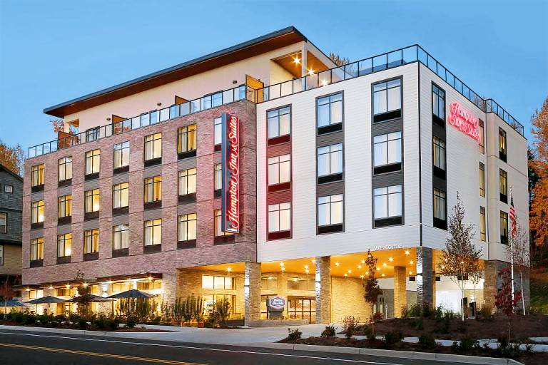 Hampton Inn and Suites Seattle/Renton in Renton, WA