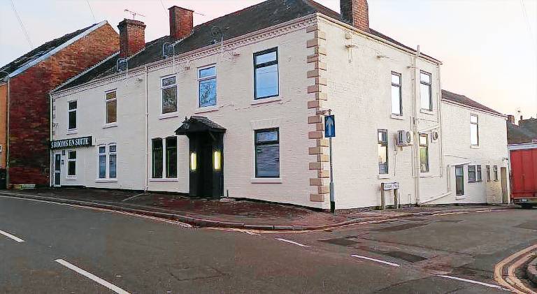 THE NEW Accommodation FREE complementary breakfast