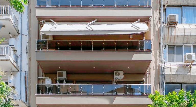 Rental apartment with terrace | Close to Hagia Sophia | Pet-friendly in Thessaloniki