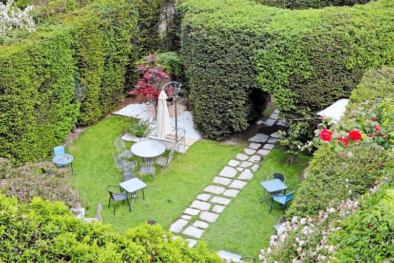 Pet-Friendly Apartment Trilocale Ginevra with Mountain View, Balcony & Wi-Fi — photo 2