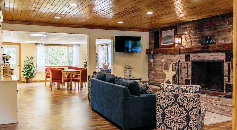 Captain's Inn and Suites — photo 2