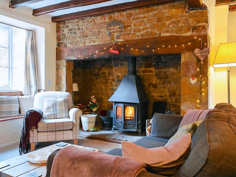 Child-friendly lovely cottage with yard & barbecue | Pets are welcome — photo 3