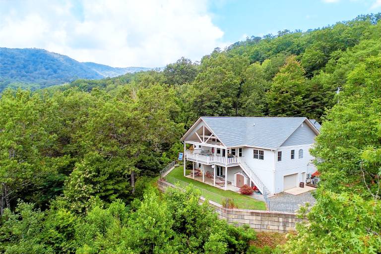 Lodge Whittier