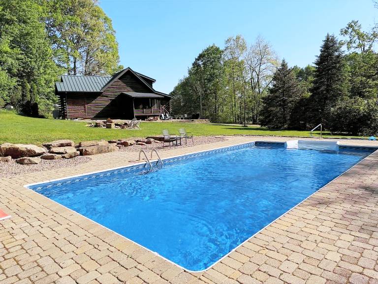 Cabin Hanover Township
