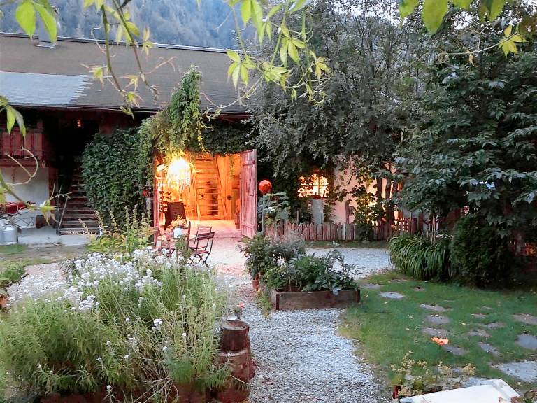 Family-oriented holiday apartment with pool, terrace & barbeque | Pet-friendly — photo 5