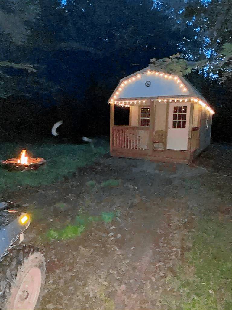 Cabin Hamden