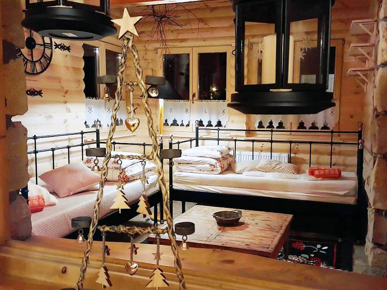 Holiday apartment with yard, sauna & hot tub in Koscielisko