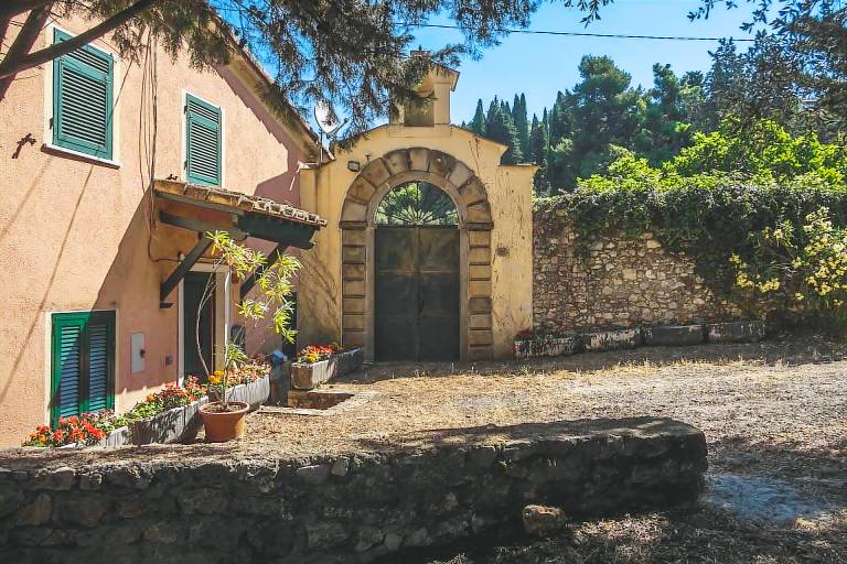 Apartment 'Casa Conte Picedi Appartamento Luna' with Sea View — photo 4