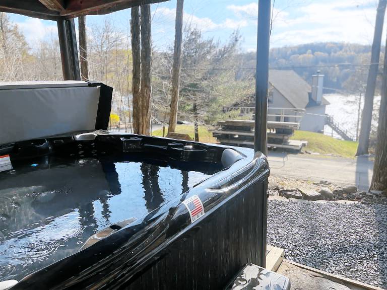 Cabin Lake Wallenpaupack