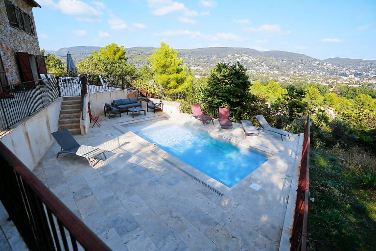 Villa with BBQ, pool & patio | Panoramic view — photo 5