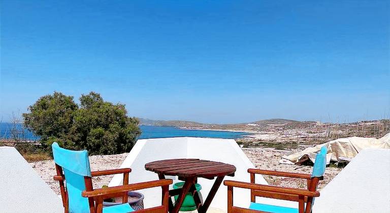 House with terrace | Pets are welcome in Milos