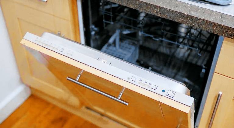 Apartment | Near Manchester Town Hall | Perfect for remote work | Pets are welcome — photo 5