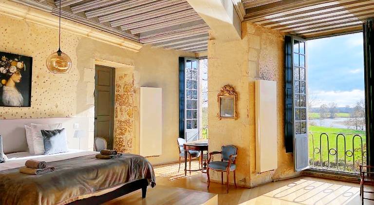 Chateau de Meauce, Chambre Isabeau de Sully — photo 2