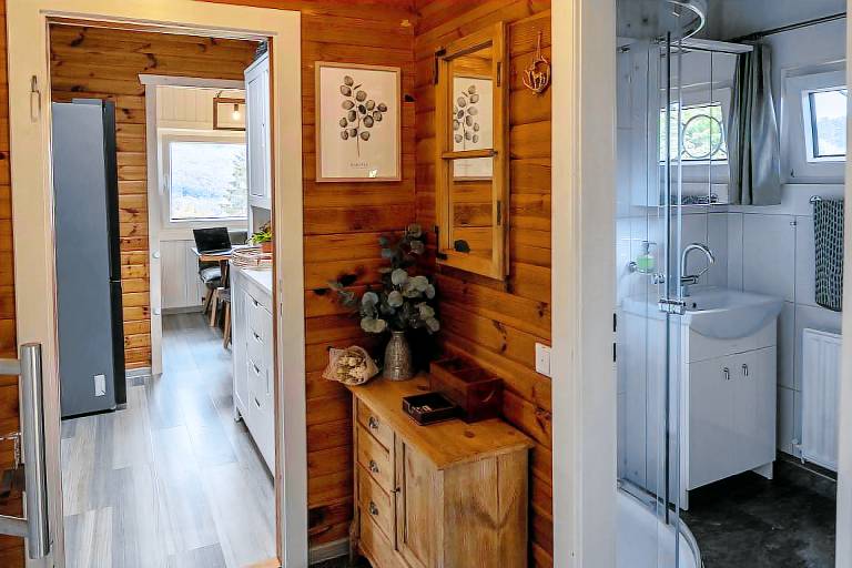 Blockhaus für Familien & Freunde – mit Garten, Kamin & Terrasse — photo 5