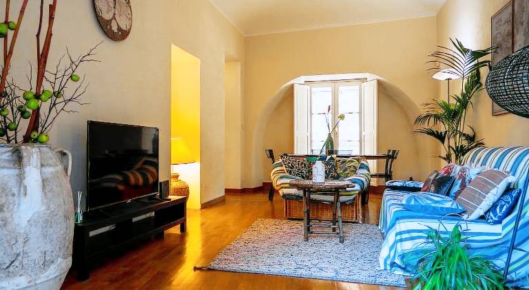 Rental apartment with 2 rooms for 7 persons — photo 2