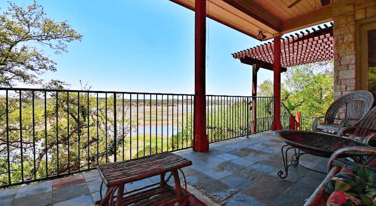 Vacation home with pool | Pets allowed — photo 4