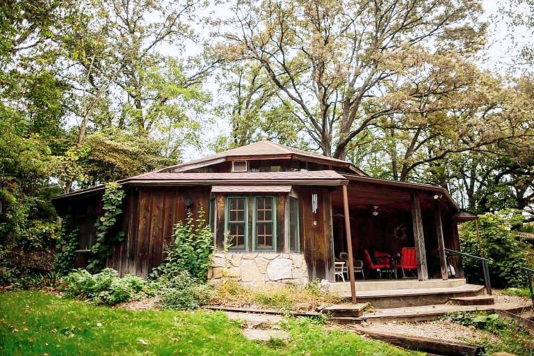 House  Decorah