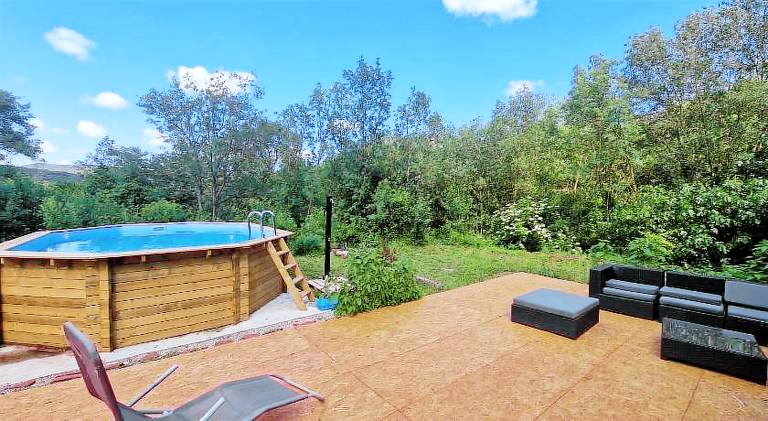 Vacation home with pool | Pet-friendly — photo 2