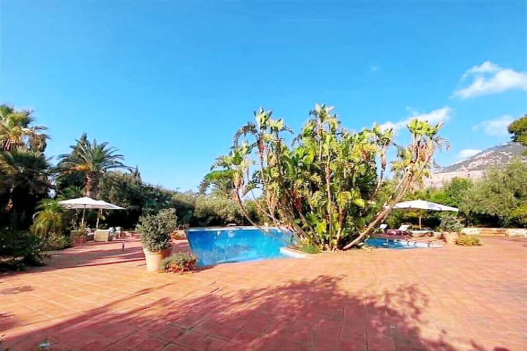Villa  Capaci