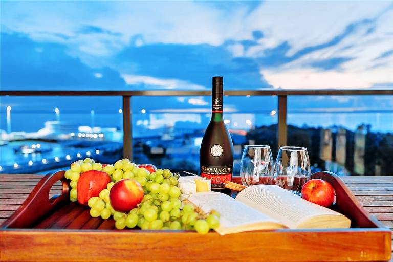 Zen By The Sea Pool Balcony Dining Seaview