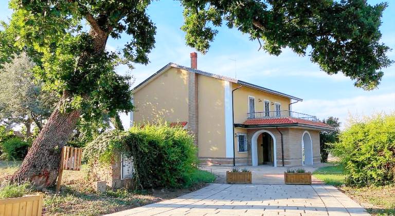 Pleasant farm with terrace & garden | Pet-friendly in Avellino