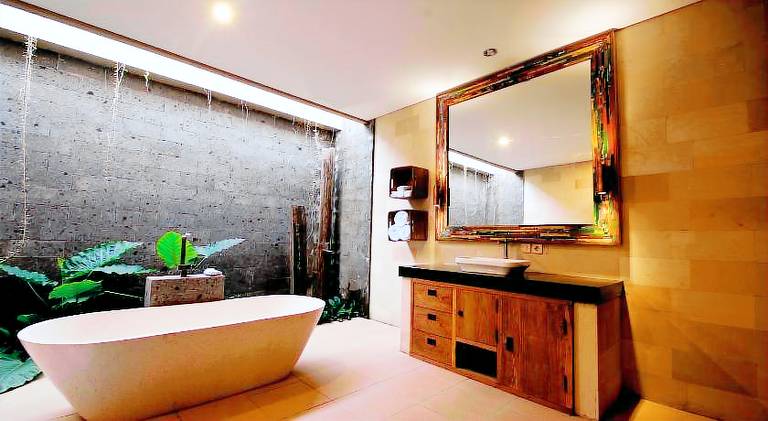 Beautiful villa with garden, private pool & barbecue | Good for workation | Pet-friendly — photo 2