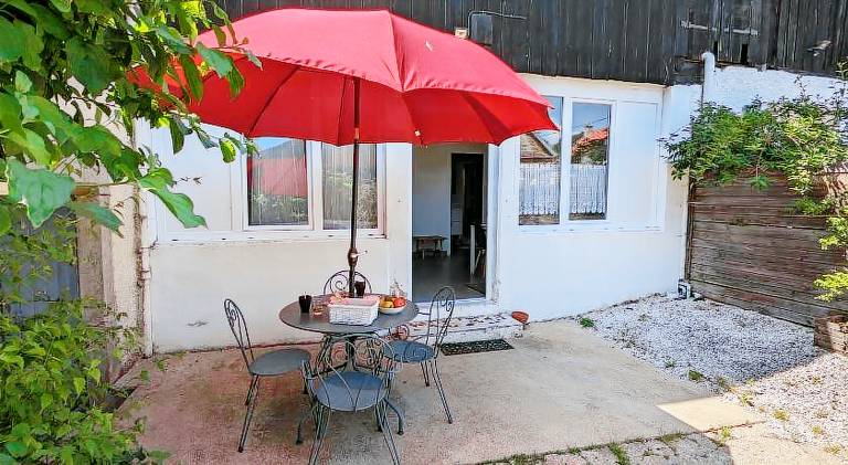 Rental apartment with terrace & grill — photo 5
