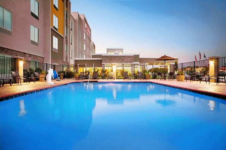 Hilton Garden Inn Baytown — photo 2