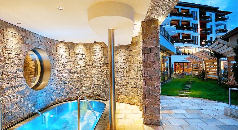 Schlosshotel Fiss — photo 4
