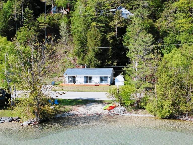 Cottage Crystal Lake