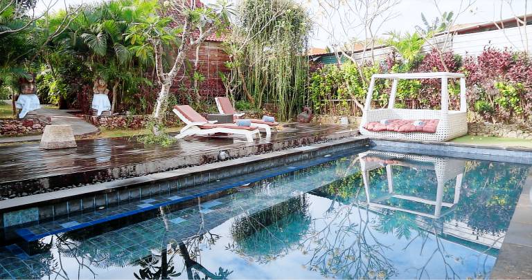 Pleasant vacation home with yard, patio & pool | Close to the beach | Perfect for remote work | Dogs allowed — photo 2