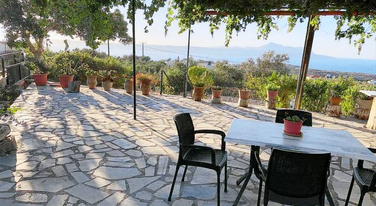 Pleasant apartment with BBQ & patio | Pets are welcome — photo 3