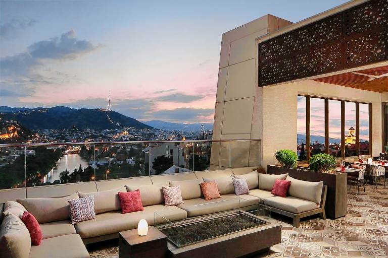 Sheraton Grand Tbilisi Metechi Palace — photo 3