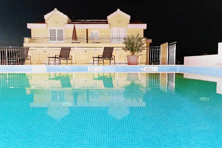 Beautiful apartment with patio & pool | Sea view | Beach nearby | Pet-friendly — photo 2