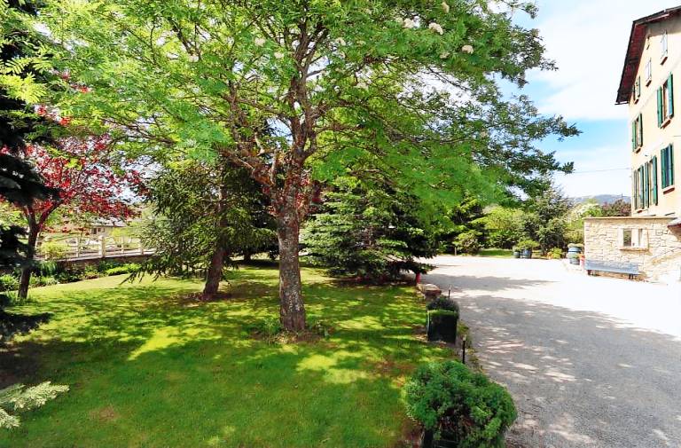 Wonderful gite with terrace, grill & yard | Pet-friendly — photo 3
