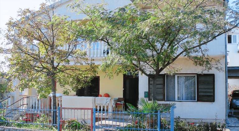 Apartments CICO Starigrad Paklenica — photo 5