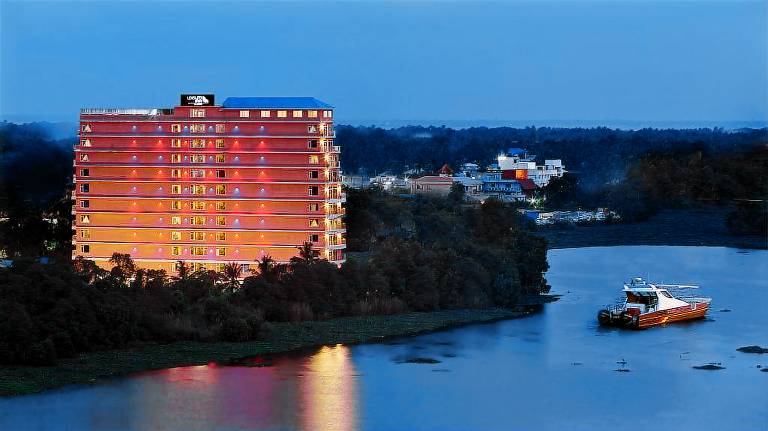 JVK Park Hotel